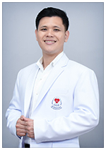 นายแพทย์นภัส ศรีฟ้า